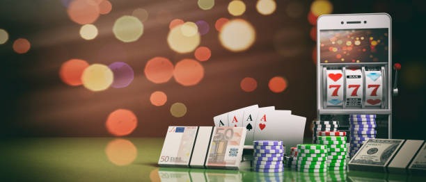 Domino QQ mobile app interface showing tile layout and betting controls